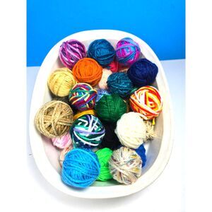 Yarn Ball Sampler 32 Small Lot Acrylic Solids & Variegated 10.2 oz. Destash